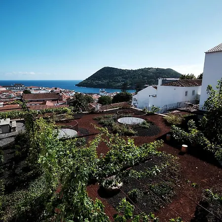 Angra + Apartment *
